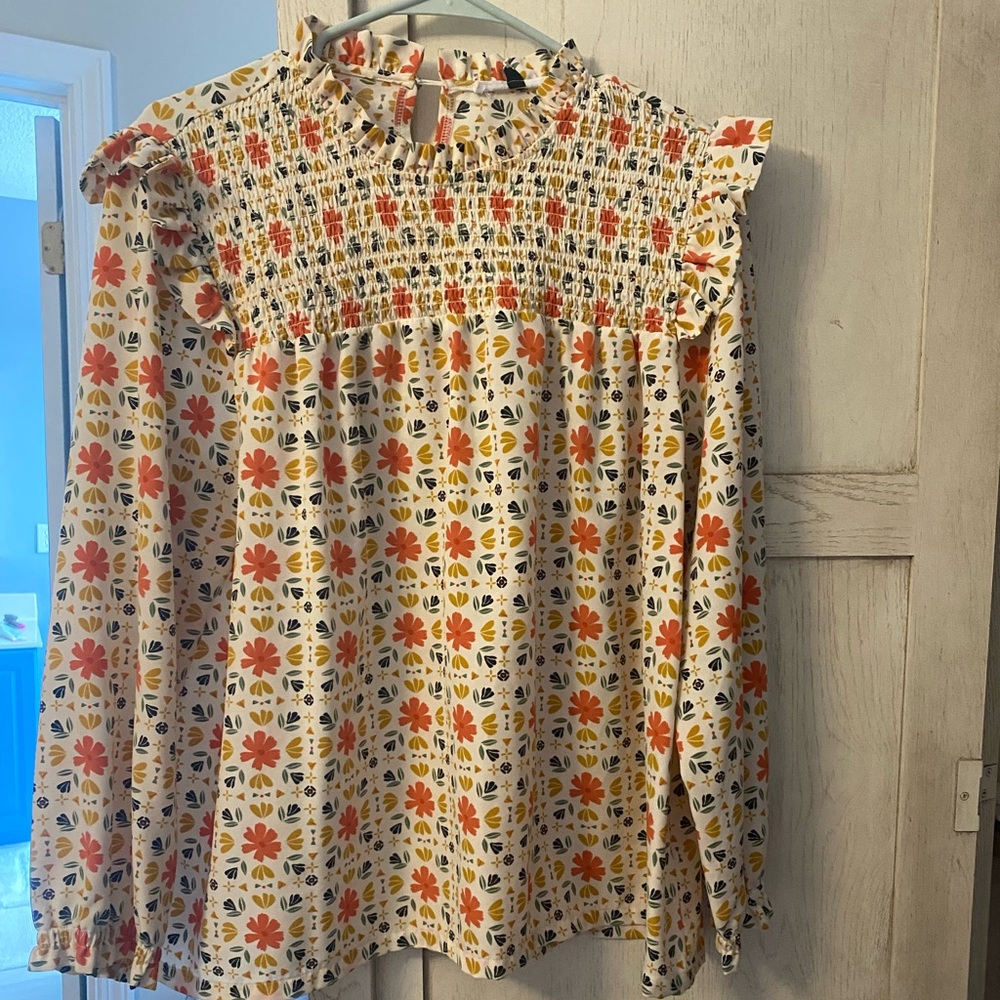 Michelle McDowell gorgeous fall colors blouse. Size Large.